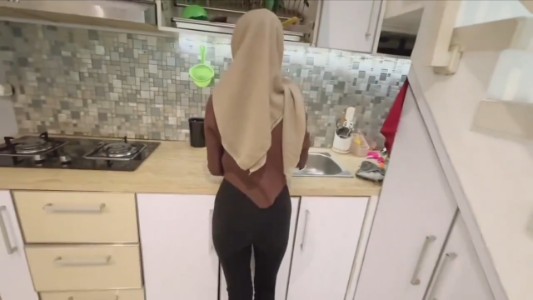 Lagi Cuci Piring Diajak Ke Kamar
